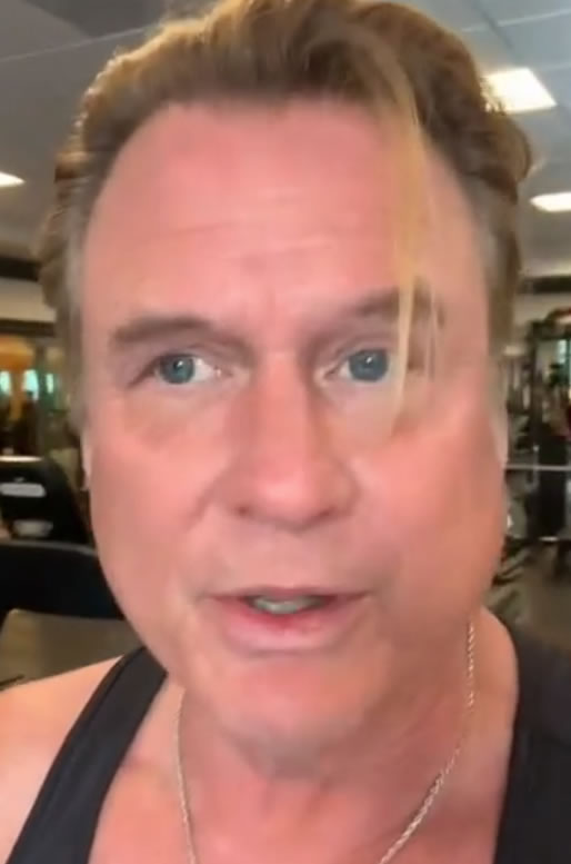 Video thumb